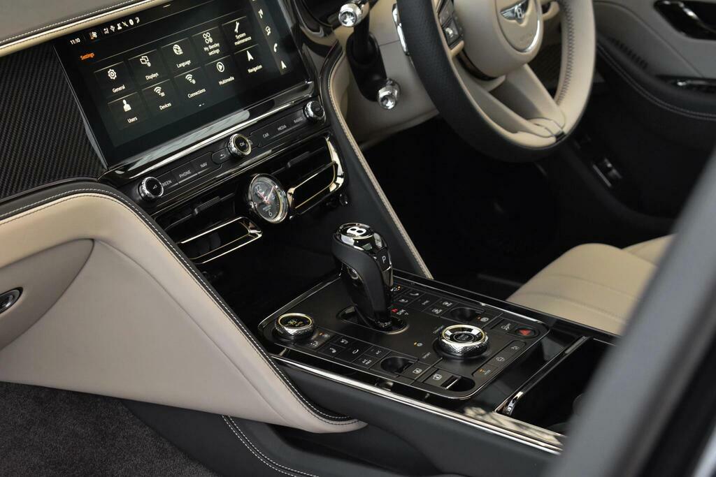 Bentley Flying Spur 4.0 V8 Hybrid Grey #26