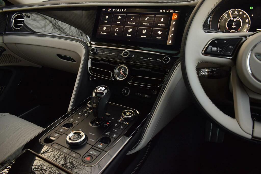 Bentley Flying Spur 4.0 V8 Hybrid Grey #41