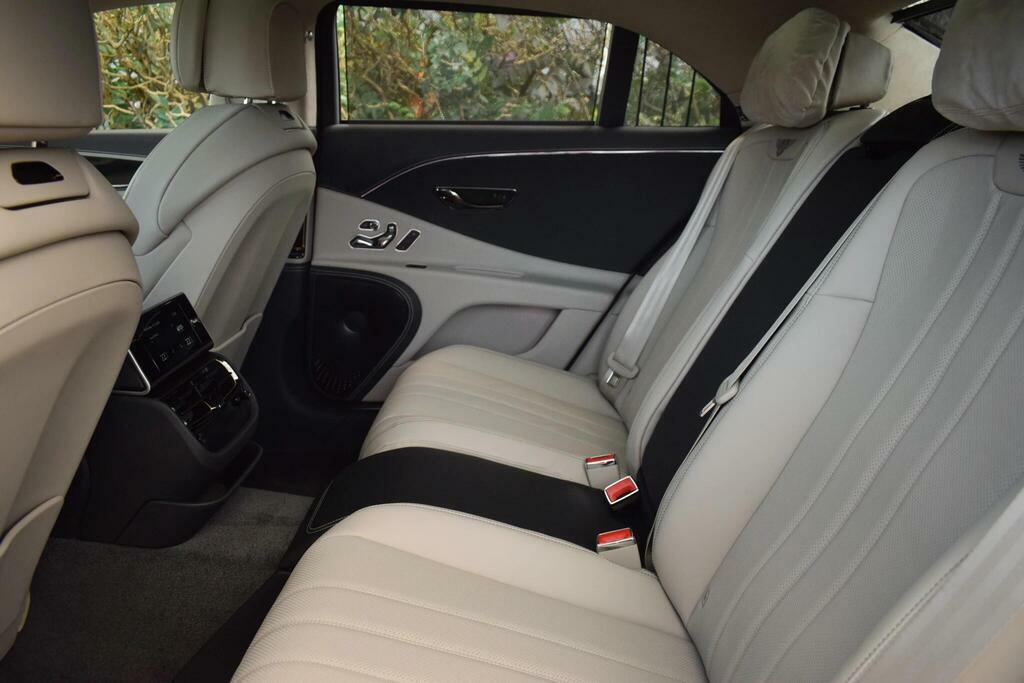 Bentley Flying Spur 4.0 V8 Hybrid Grey #27