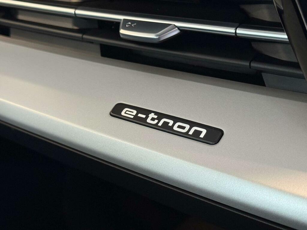 Audi Q4 E Tron 150Kw 40 82Kwh S Line Grey #7