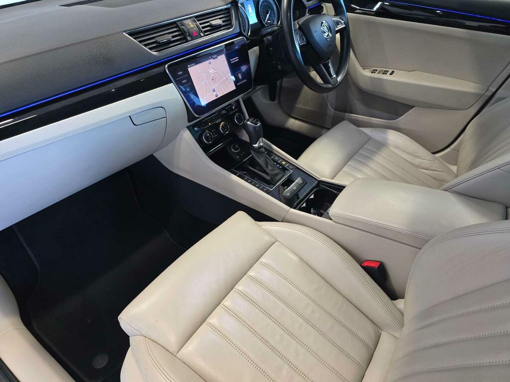 Skoda Superb 1.5 Tsi 150Ps Se Technology Act Hatchback Black #22