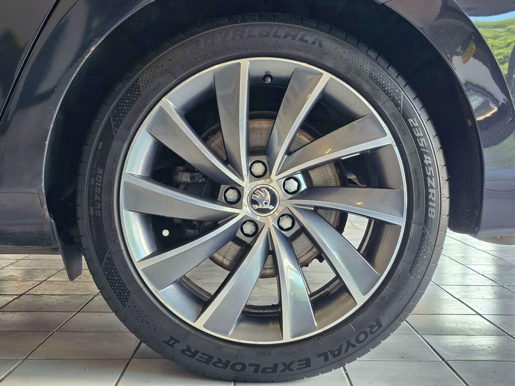 Skoda Superb 1.5 Tsi 150Ps Se Technology Act Hatchback Black #11