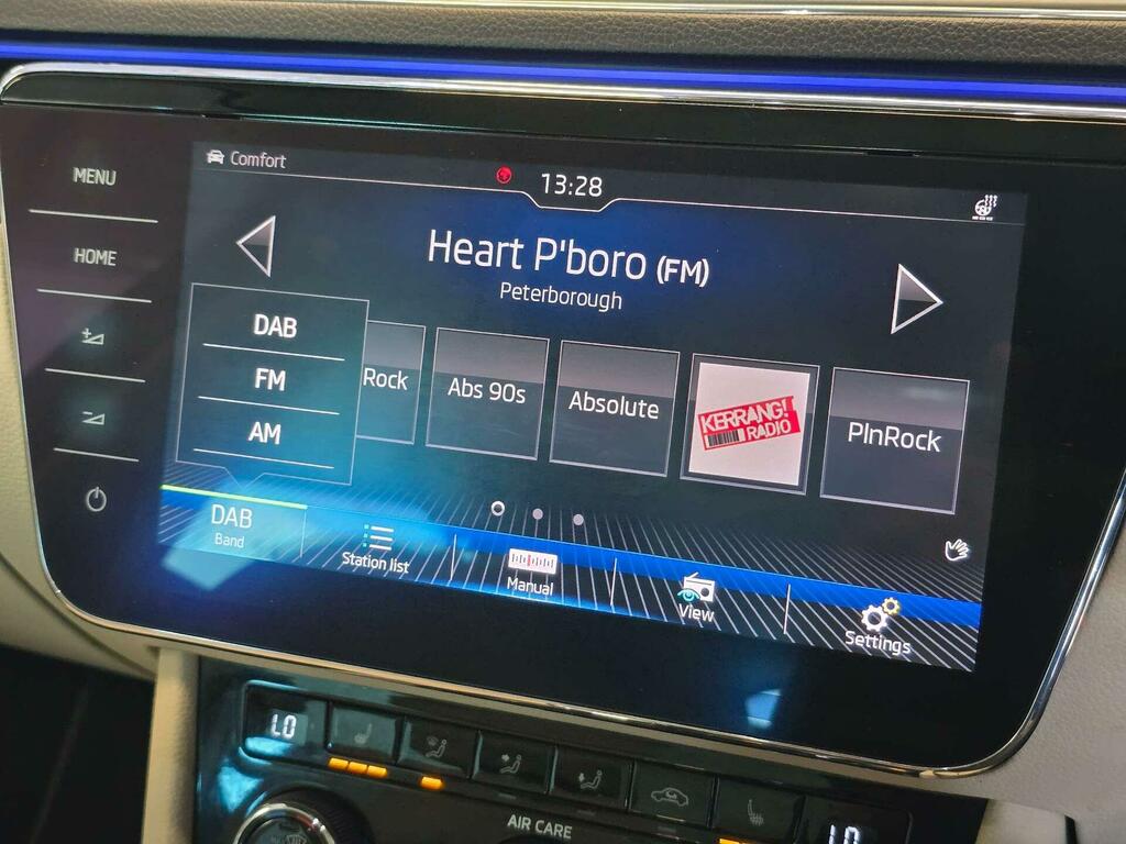 Skoda Superb 1.5 Tsi 150Ps Se Technology Act Hatchback Black #30