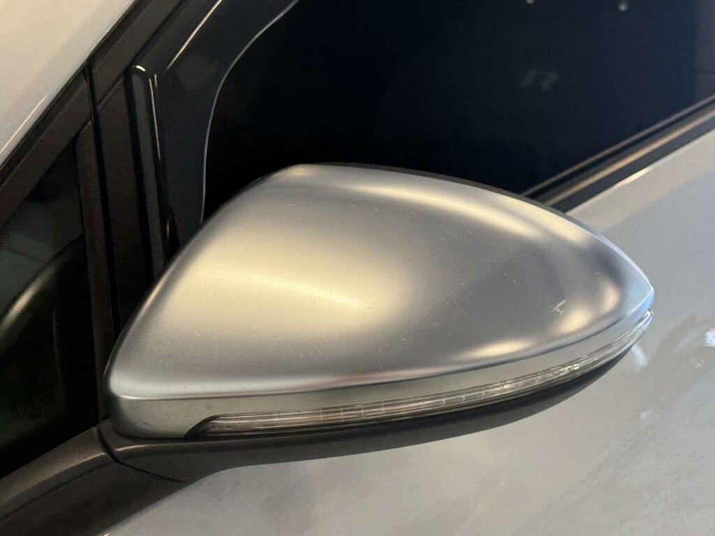 Volkswagen Golf R Silver #3