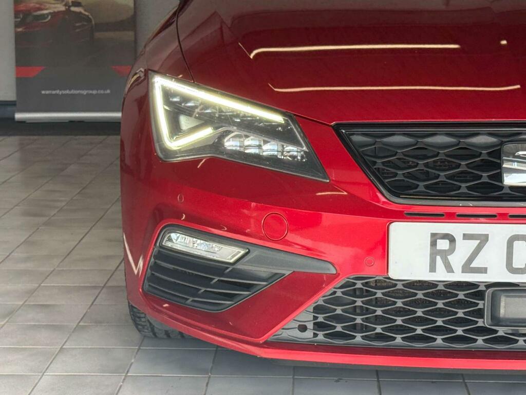 Seat Leon Cupra 300 Red #4