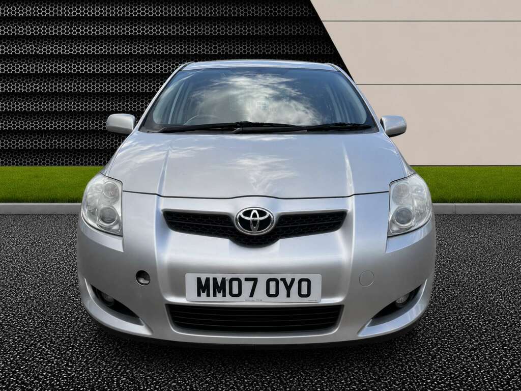 Toyota Auris 1.6 Auris T Spirit Vvt-i Silver