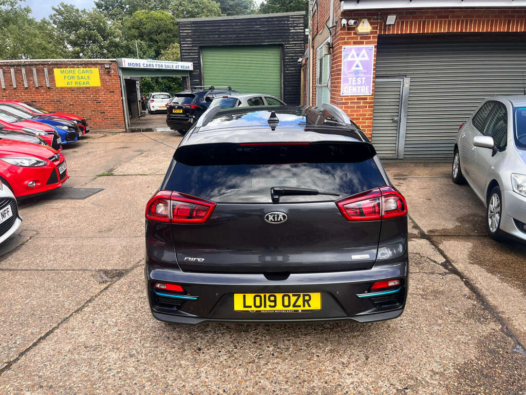 Kia e-Niro 64 Kwh First Edition White #7