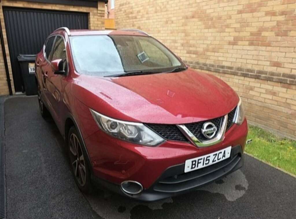 Nissan Qashqai Dci Tekna White #1