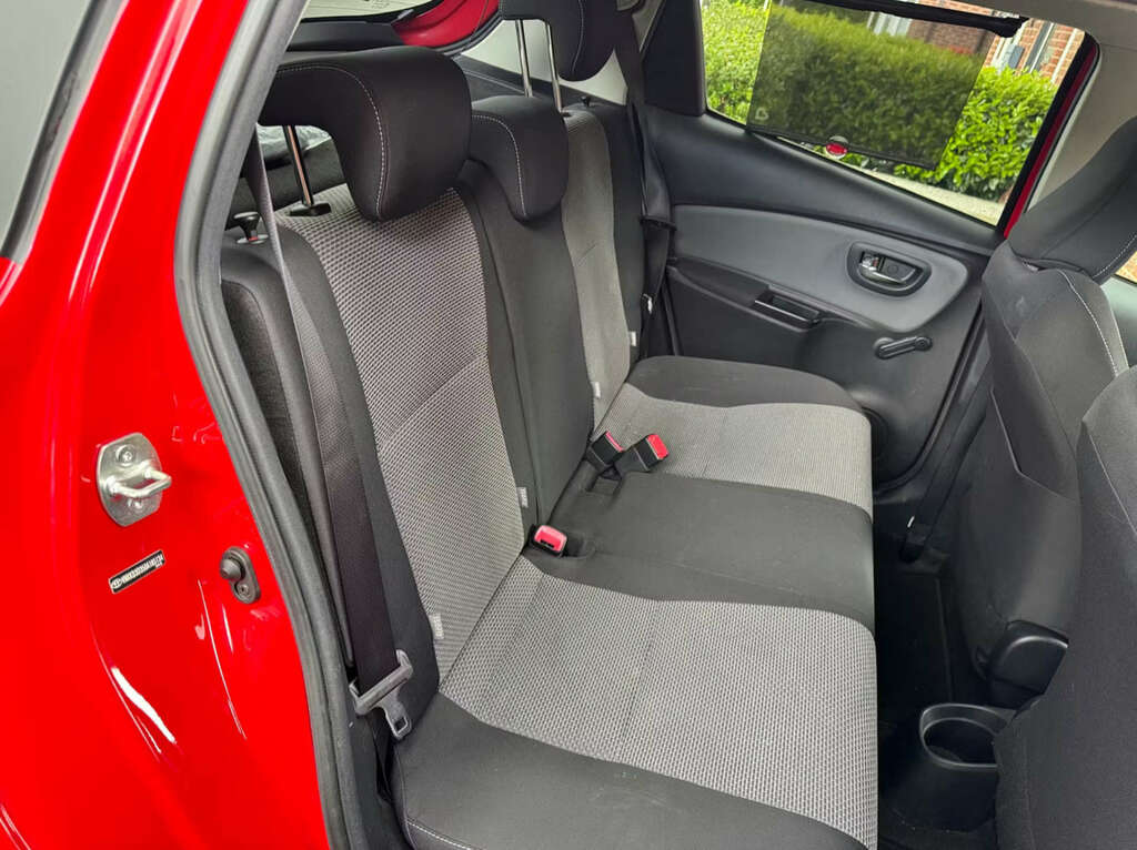 Toyota Yaris 1.5 Yaris Sport Hybrid Vvt-i Cvt Red #5
