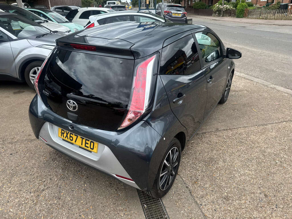 Toyota Aygo X X-press White #11