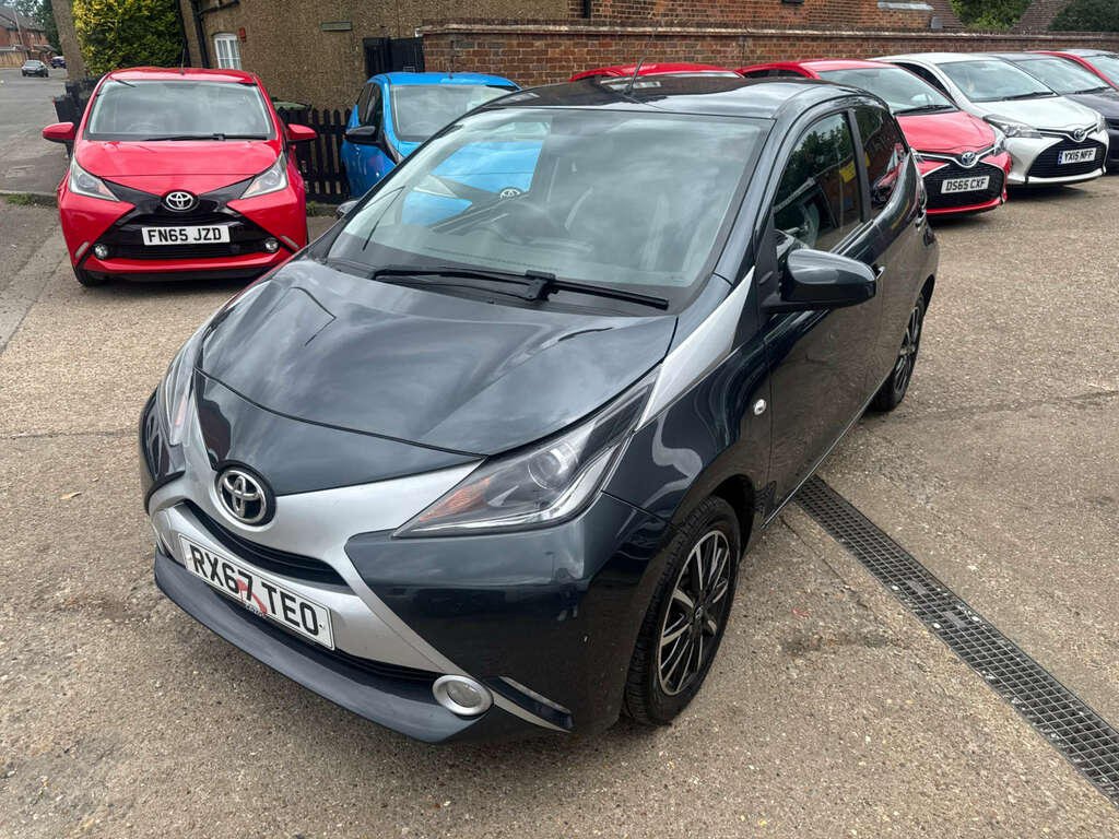 Toyota Aygo X X-press White #8
