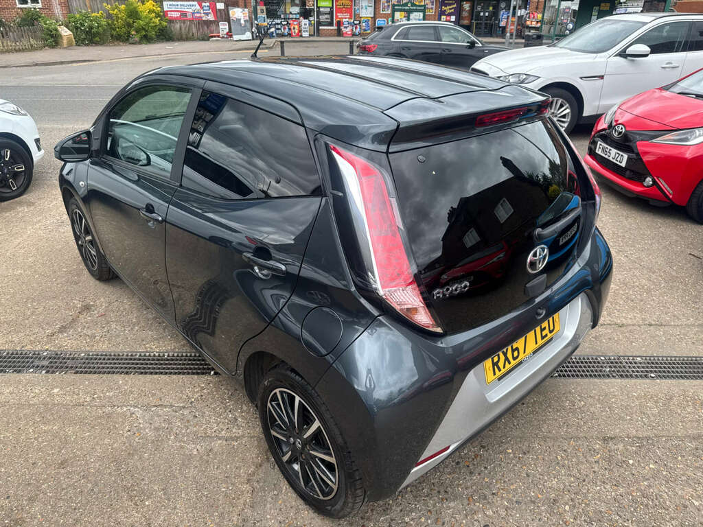 Toyota Aygo X X-press White #9