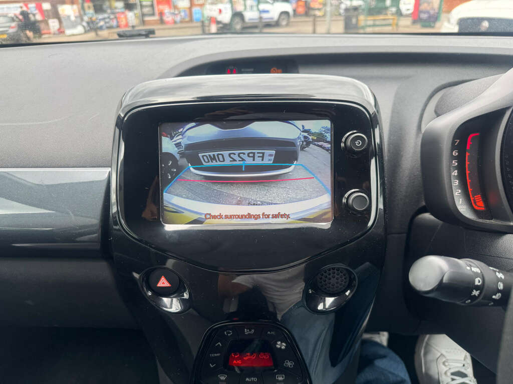 Toyota Aygo X X-press White #33