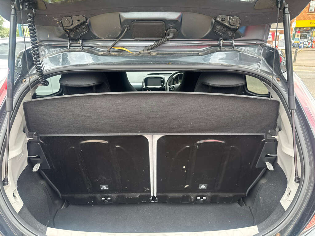Toyota Aygo X X-press White #23