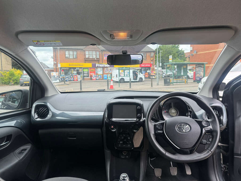 Toyota Aygo X X-press White #16