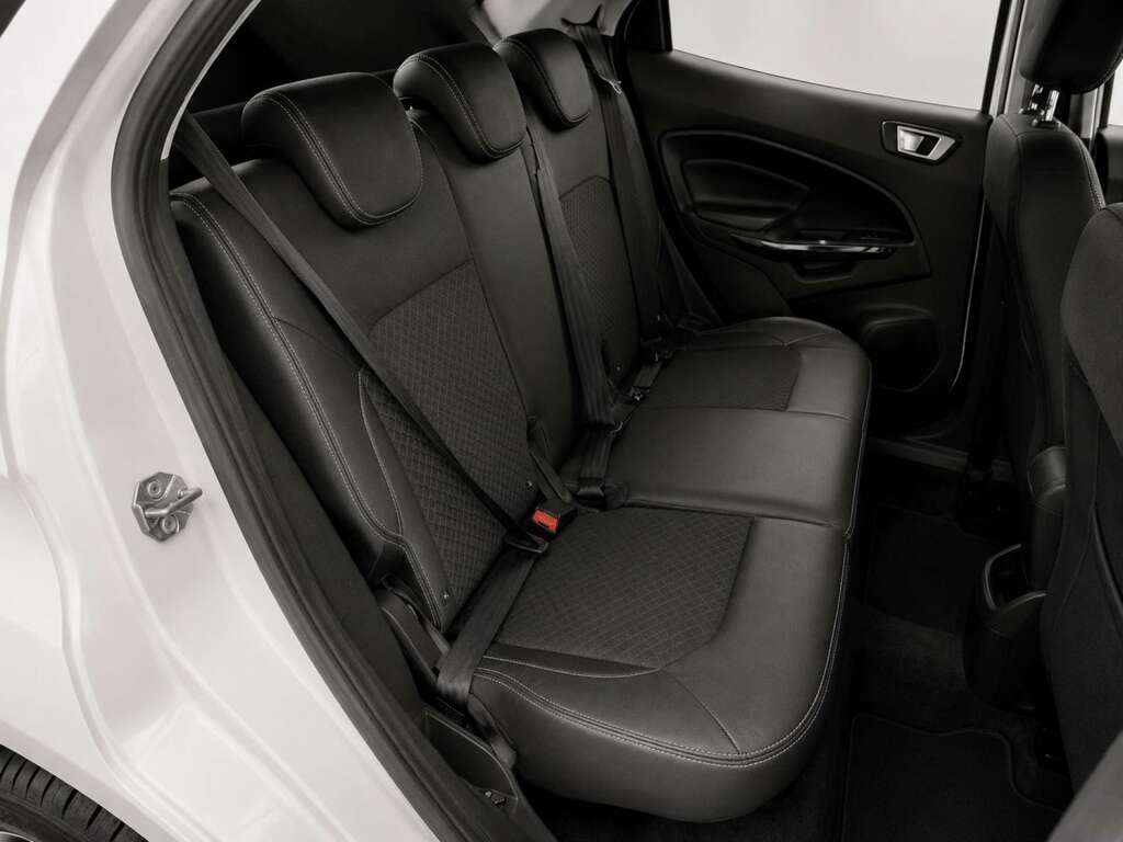 Ford Ecosport Titanium White #17