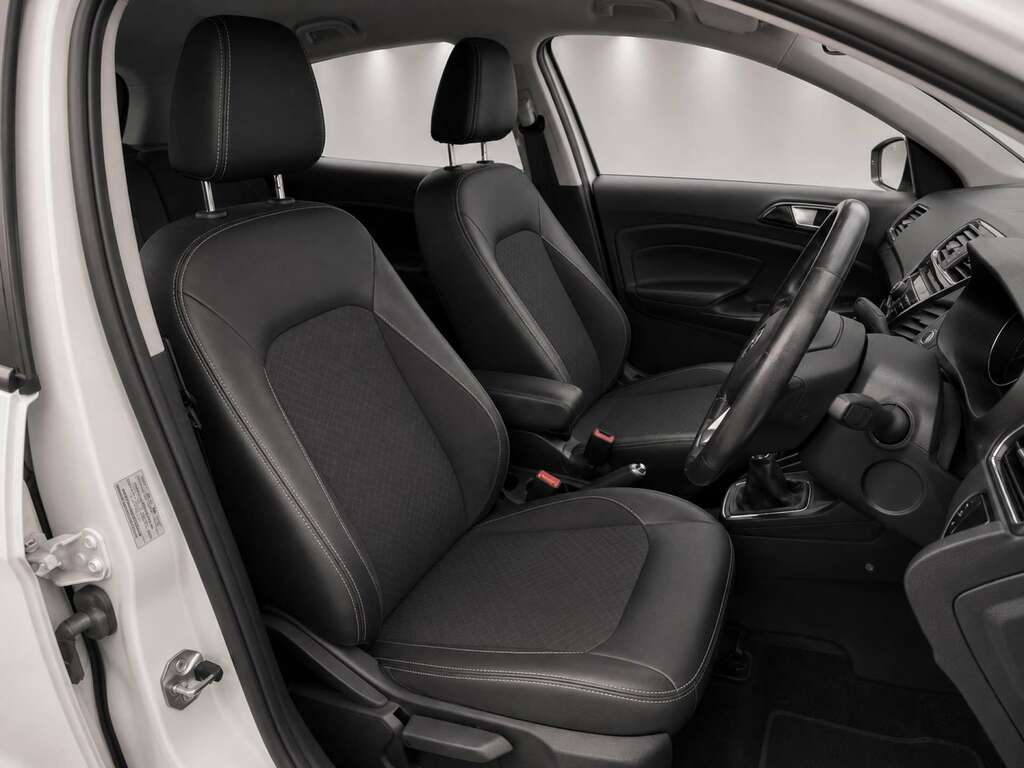 Ford Ecosport Titanium White #19