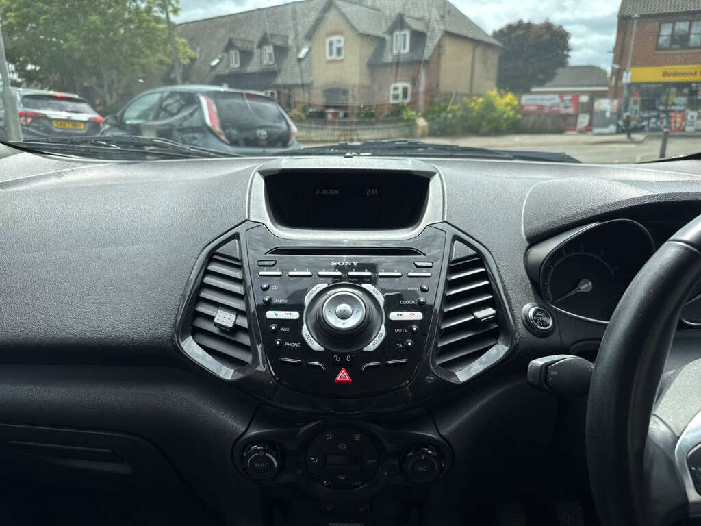 Ford Ecosport Titanium White #28