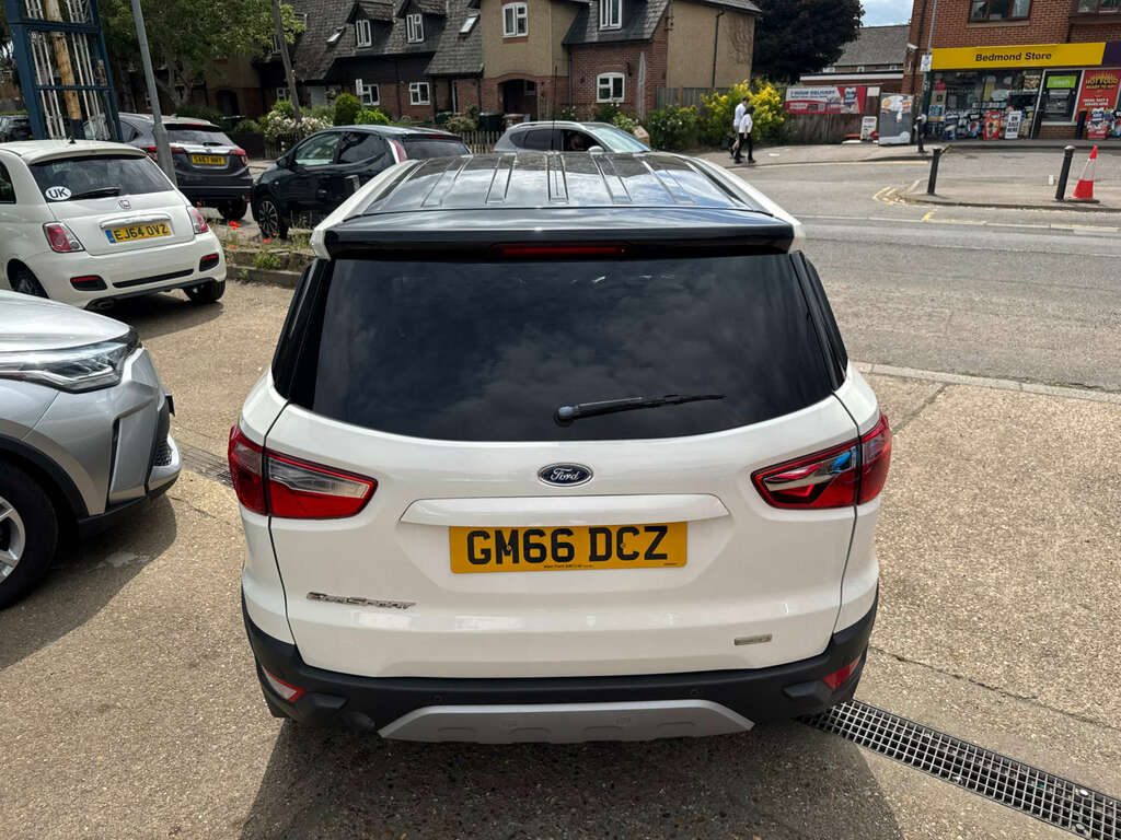 Ford Ecosport Titanium White #9