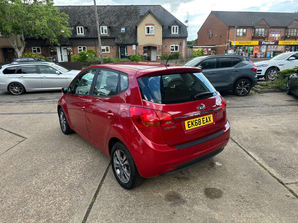 Kia Venga Venga 3 Black #7