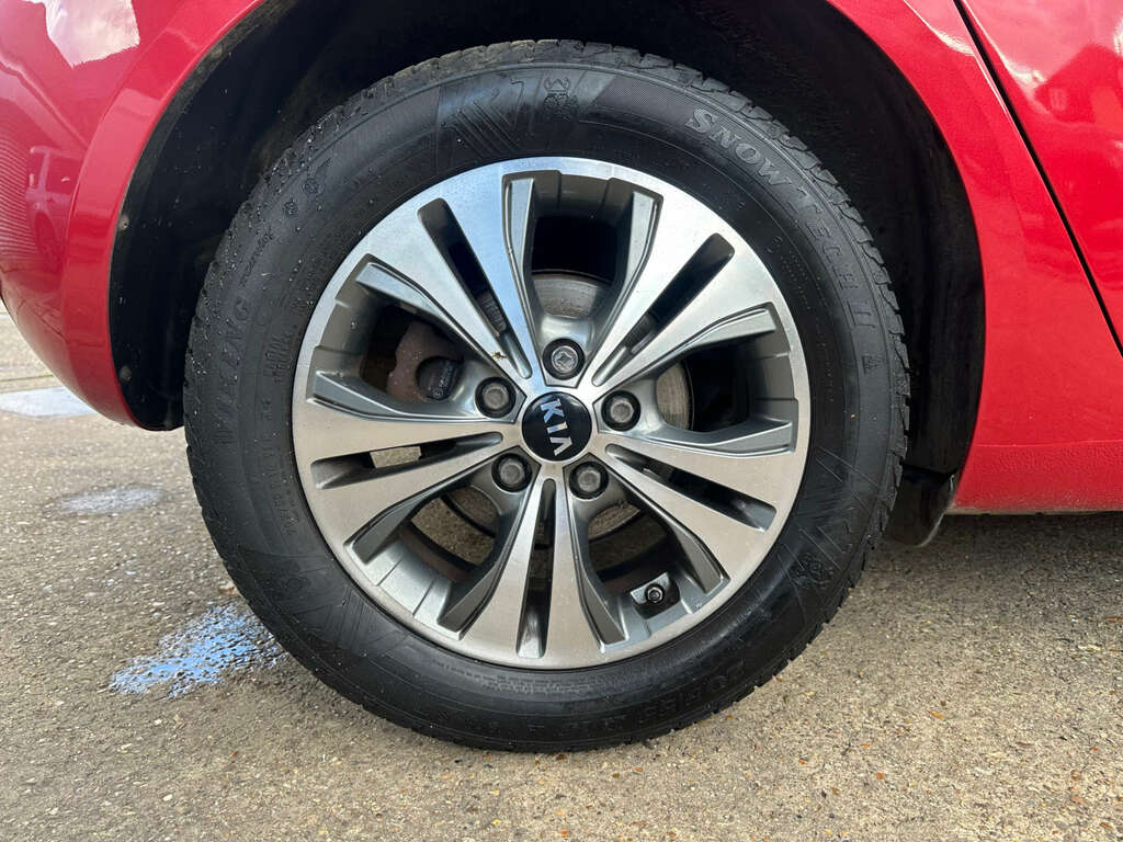 Kia Venga Venga 3 Black #9