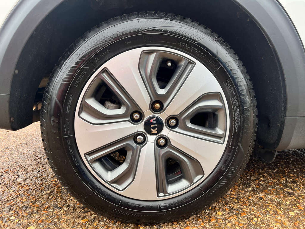 Kia Niro 1.6 Niro 2 White #3