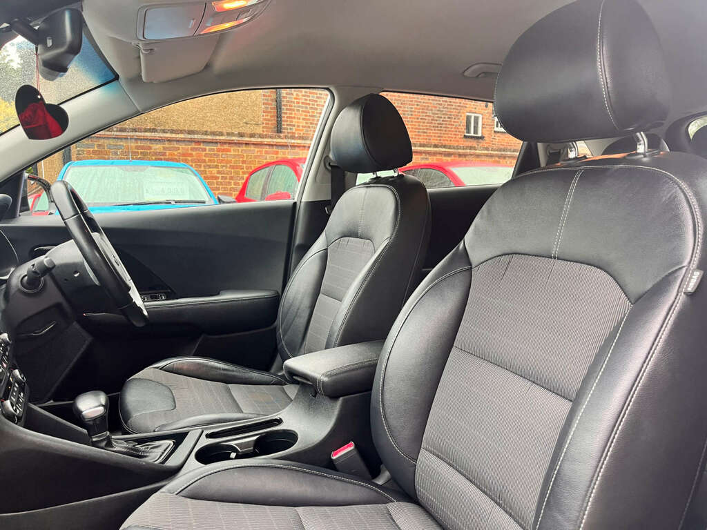 Kia Niro 1.6 Niro 2 White #4