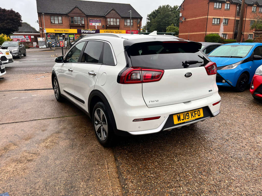 Kia Niro 1.6 Niro 2 White