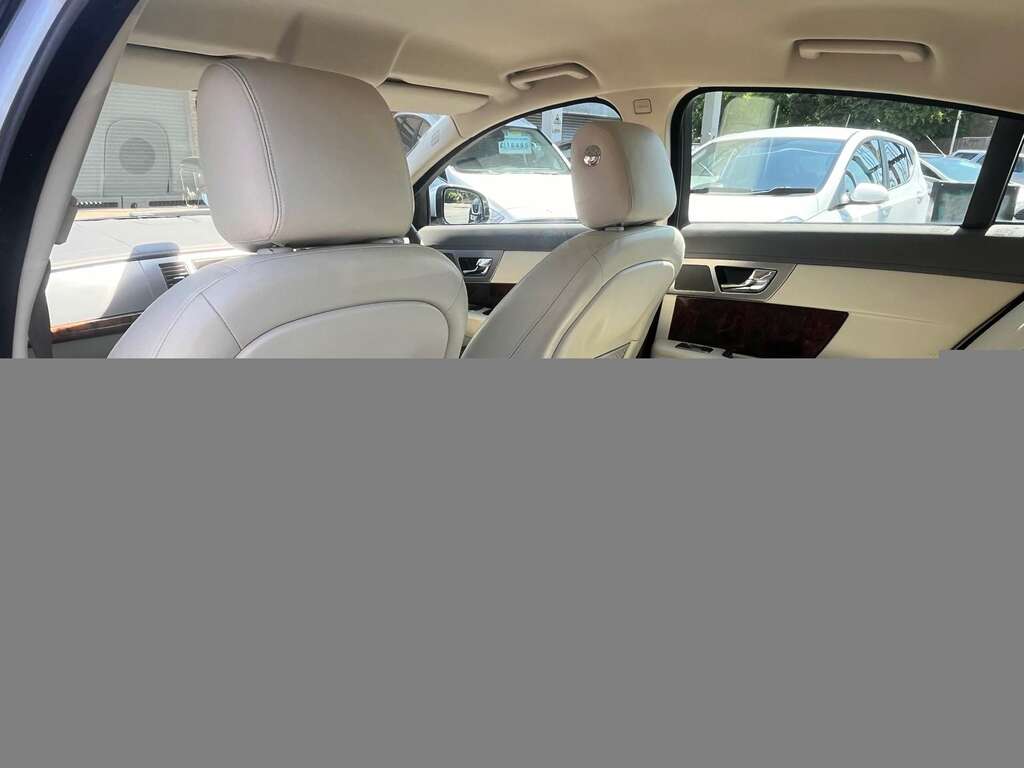 Jaguar XF 3.0 Xf Premium Luxury V6 Silver #4