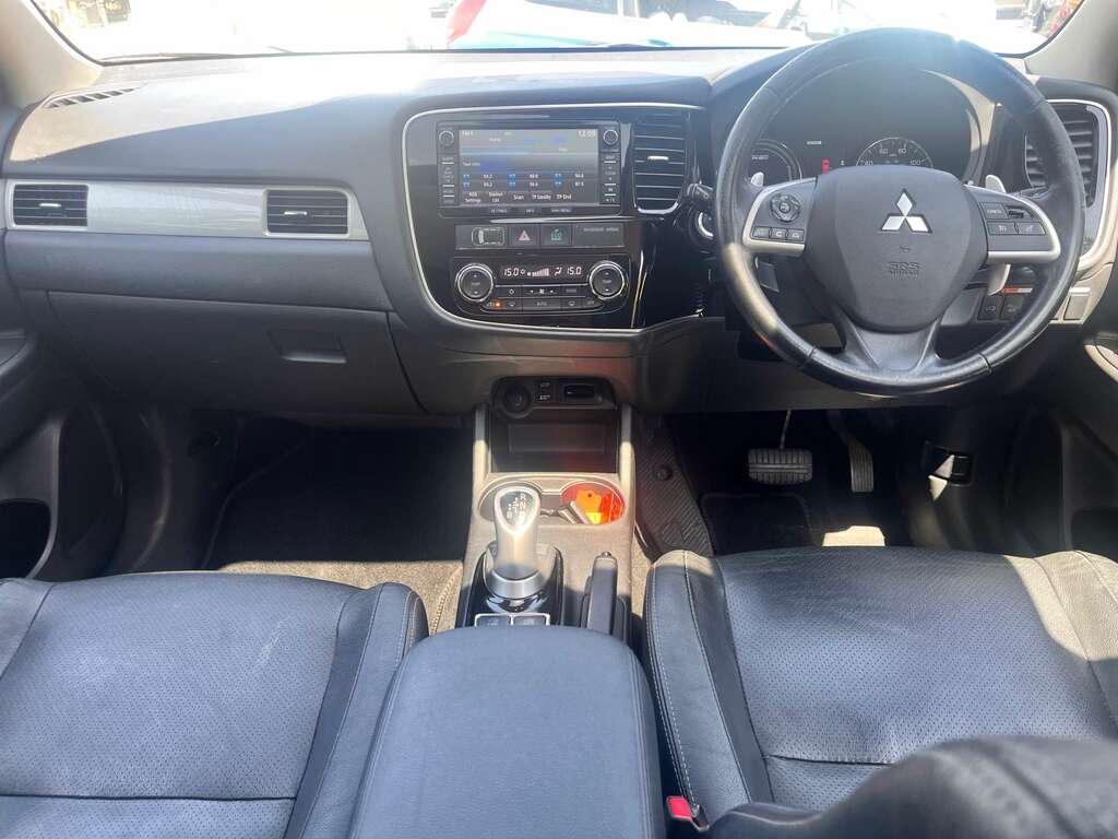 Mitsubishi Outlander  Black #29