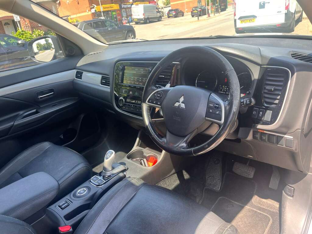 Mitsubishi Outlander  Black #30