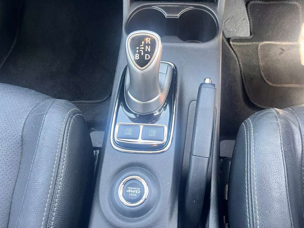Mitsubishi Outlander  Black #34