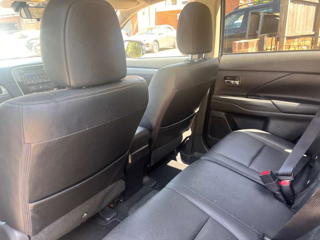 Mitsubishi Outlander  Black #21