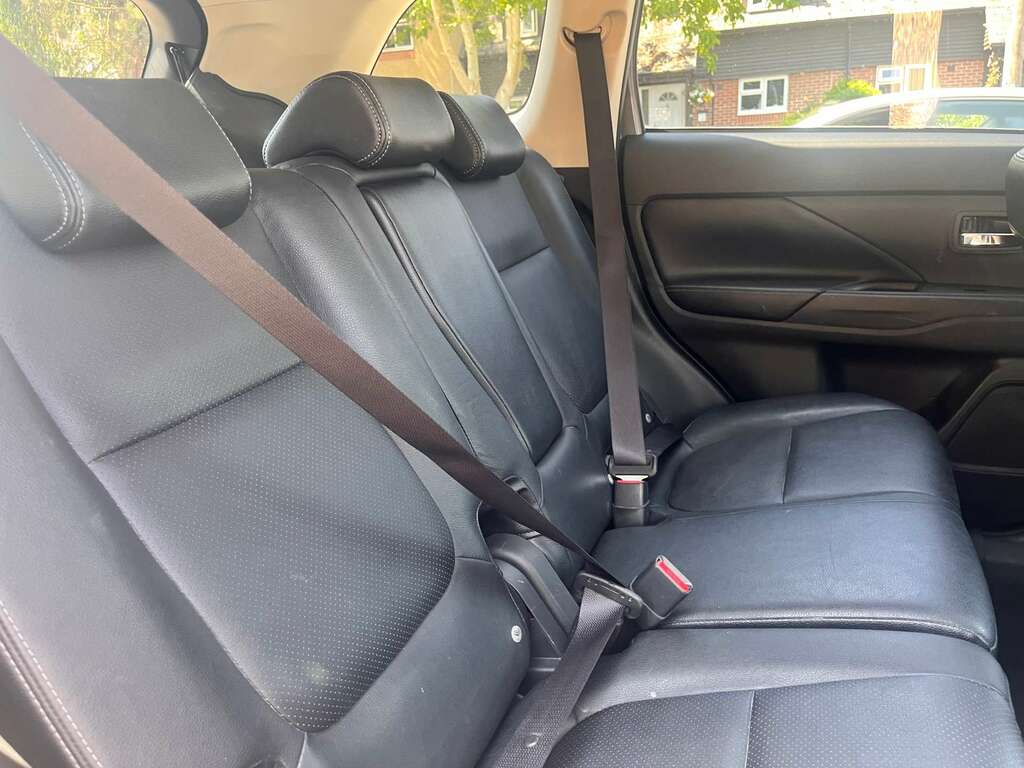 Mitsubishi Outlander  Black #24
