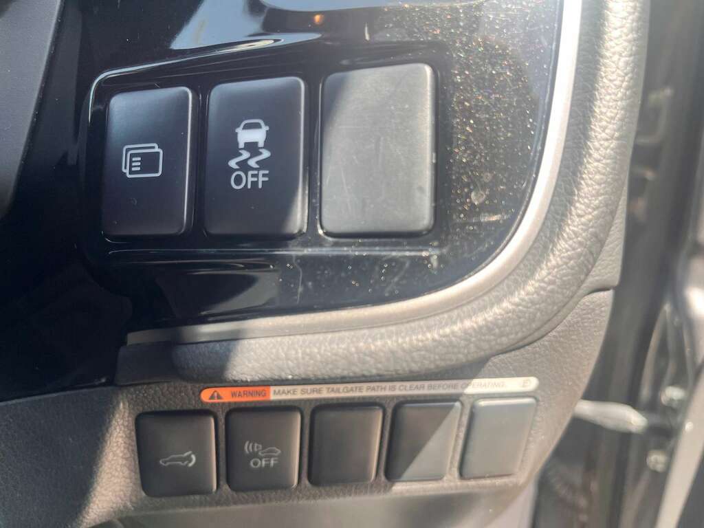 Mitsubishi Outlander  Black #31