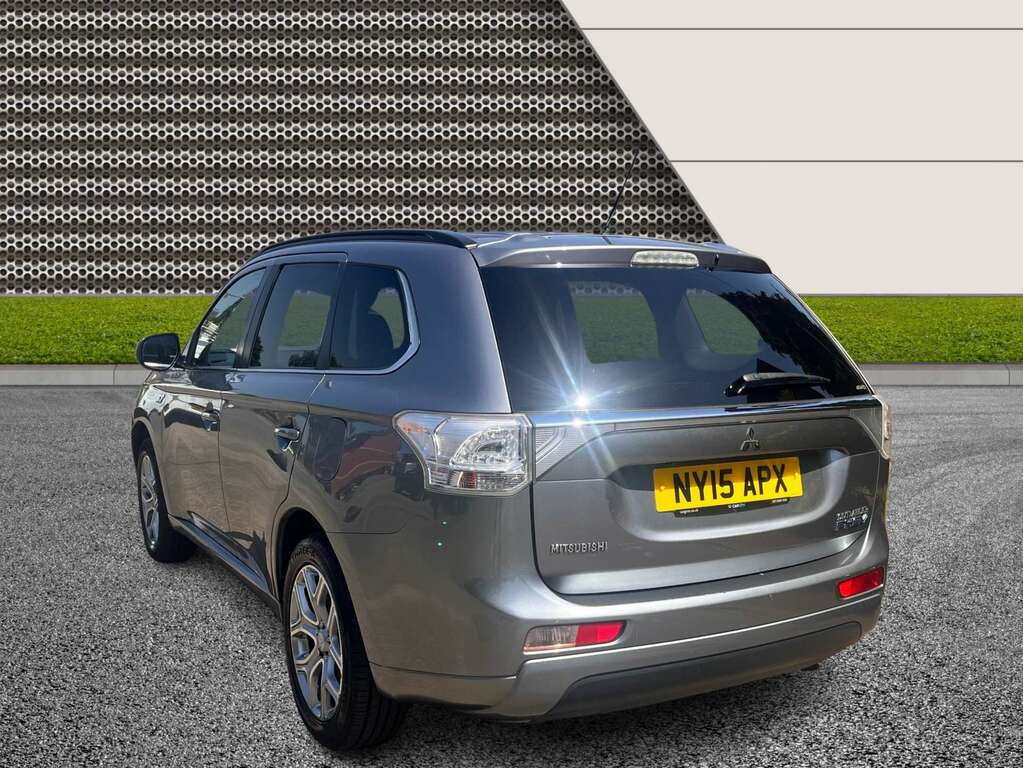 Mitsubishi Outlander 2.0 Outlander Gx 4H Phev 4Wd Grey #4