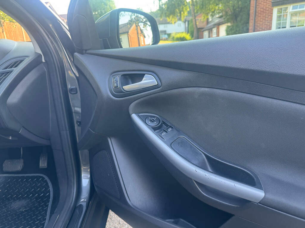 Ford Focus 1.0T Ecoboost Zetec Euro 5 Ss Red #17