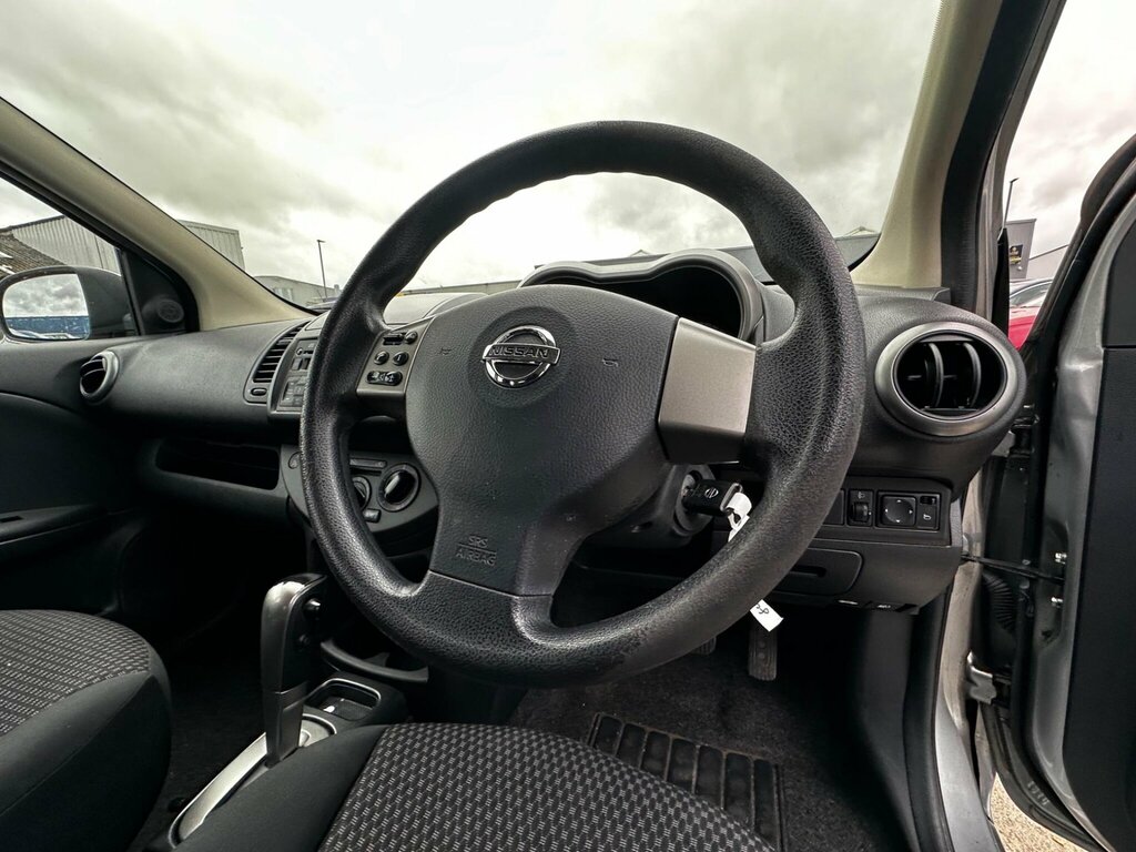 Nissan Note Hatchback 1.4 16V Acenta Euro 4 200808 Red #15