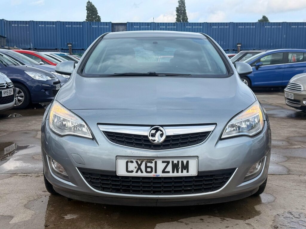 Vauxhall Astra 1.4 16V Excite Euro 5 Silver #2