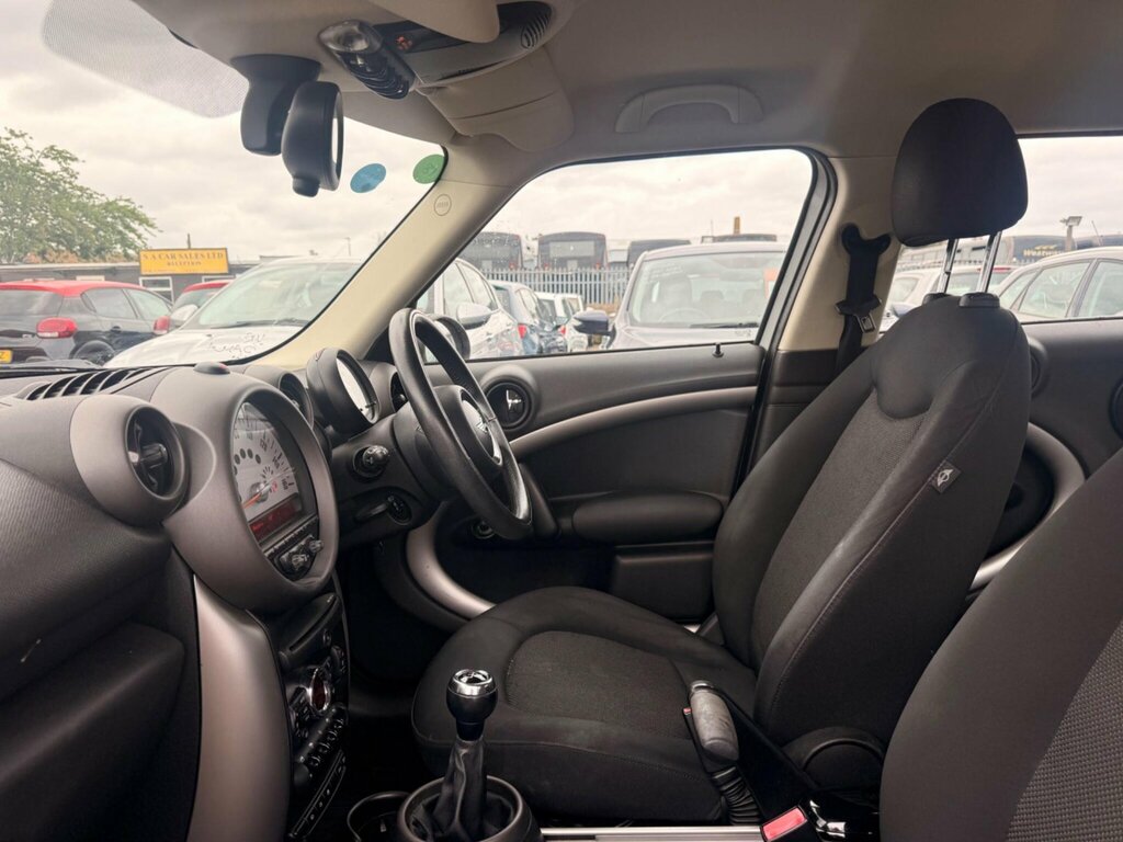 Mini Countryman 2L Cooper D White #11