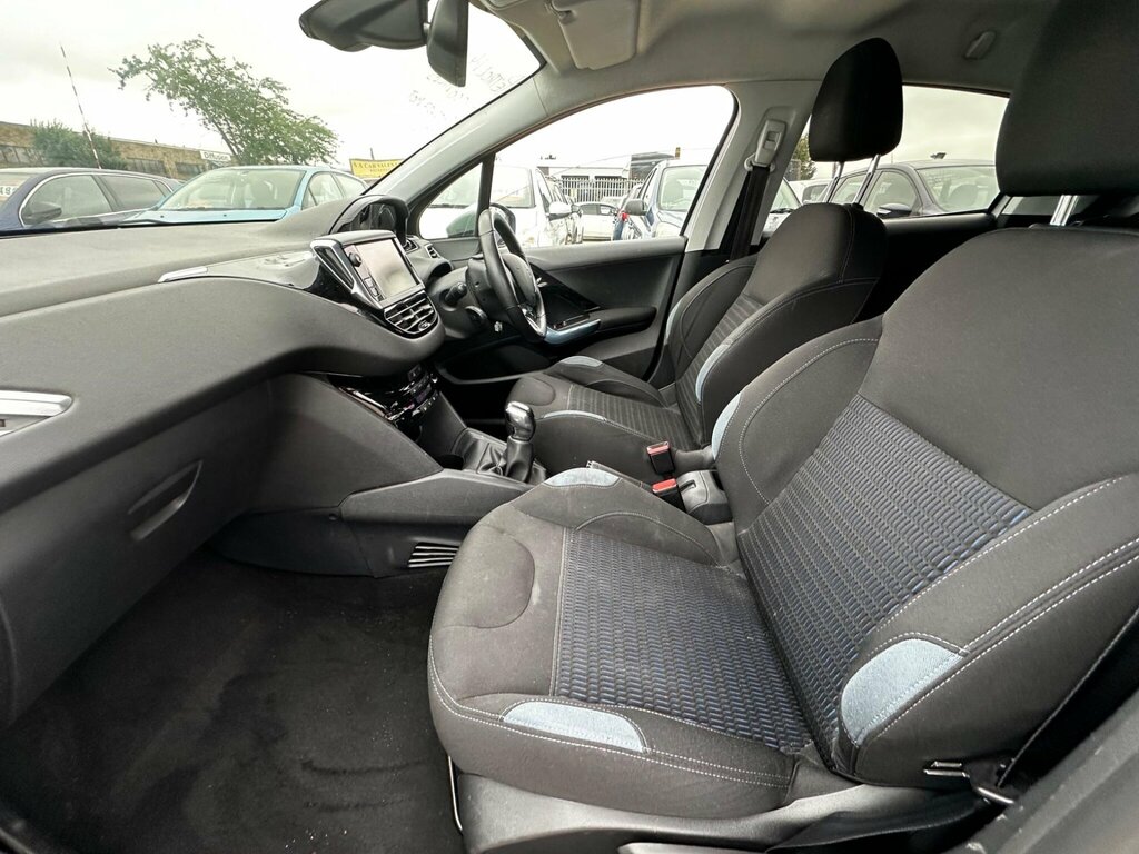 Peugeot 208 Active Blue #19