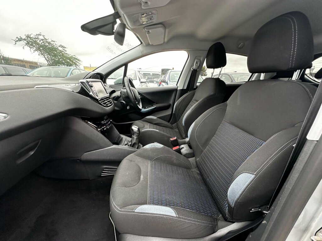 Peugeot 208 Active Blue #18