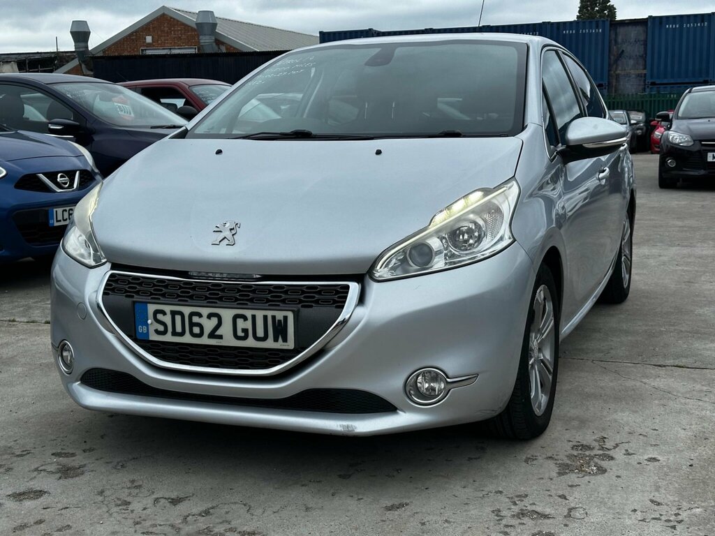 Peugeot 208 Active Blue #2