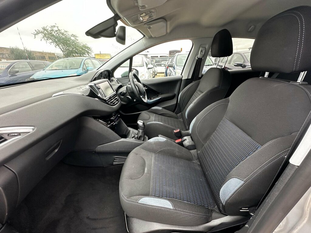 Peugeot 208 Active Blue #16