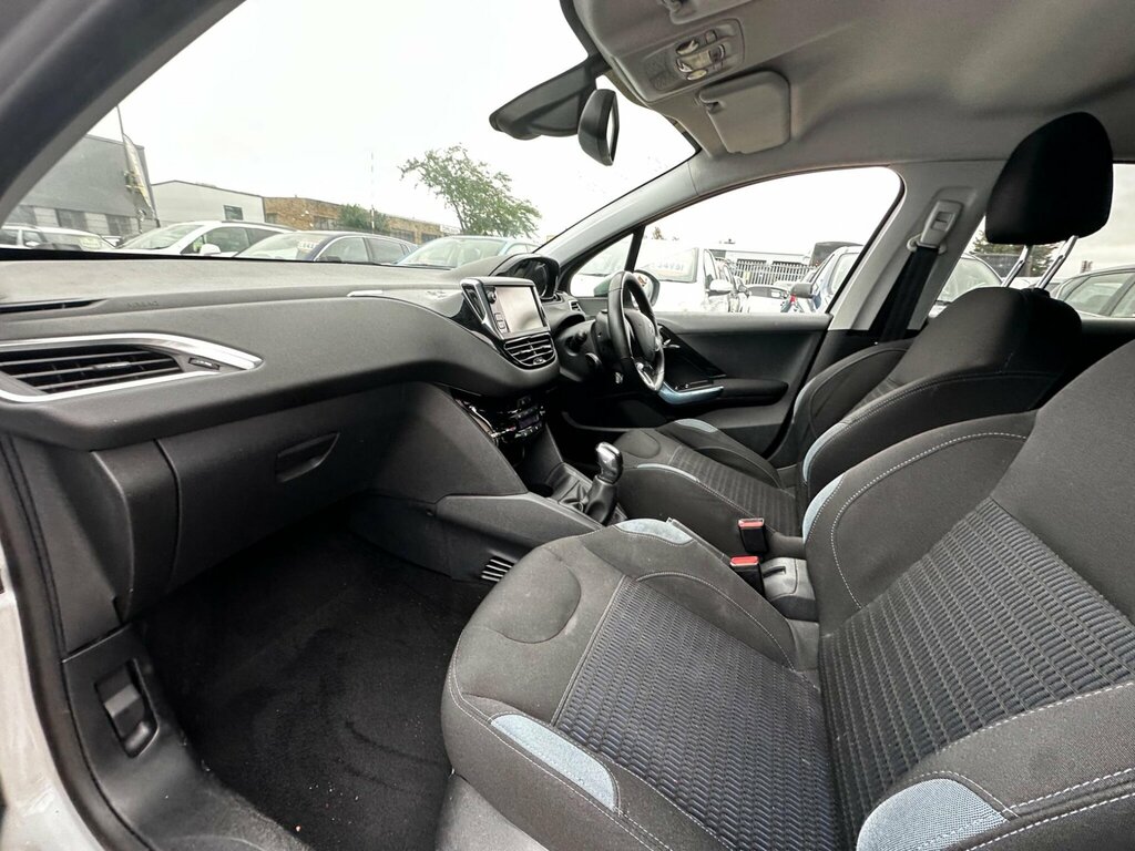 Peugeot 208 Active Blue #22