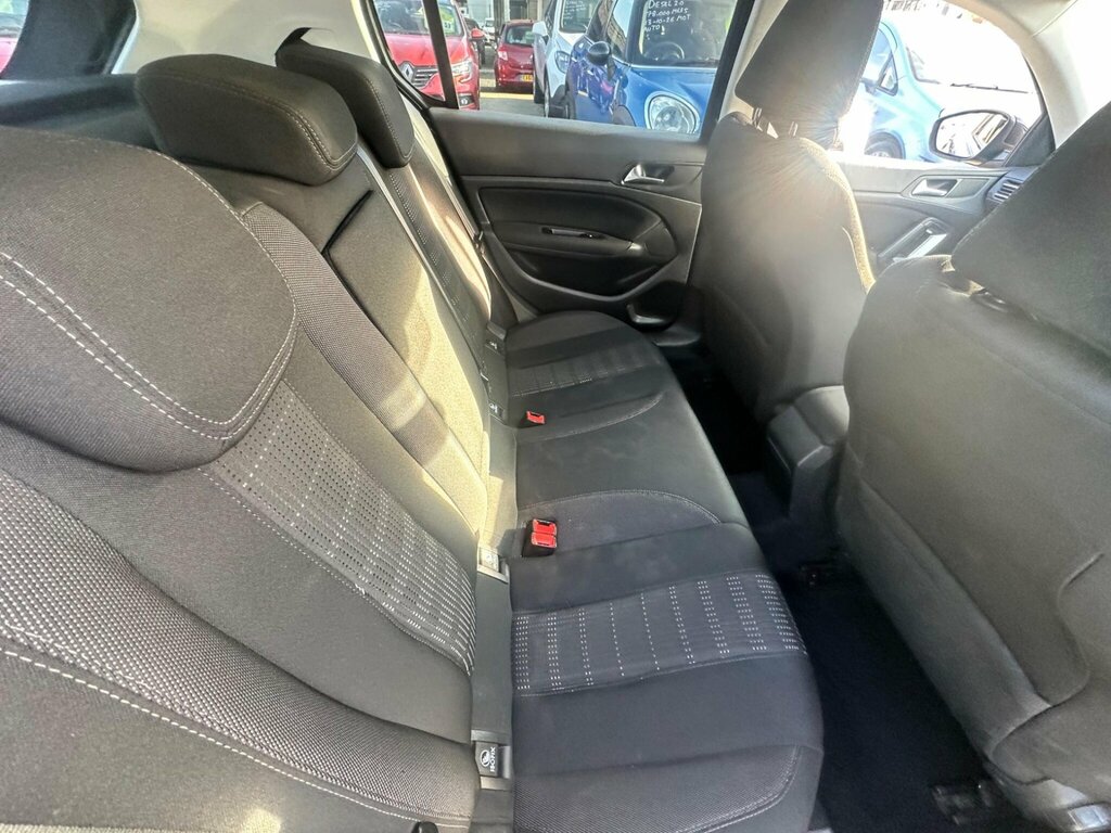 Peugeot 308 1.2 Puretech Allure Red #31