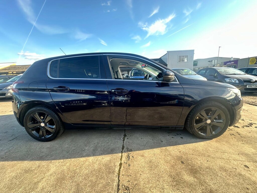 Peugeot 308 1.2 Puretech Allure Red #9