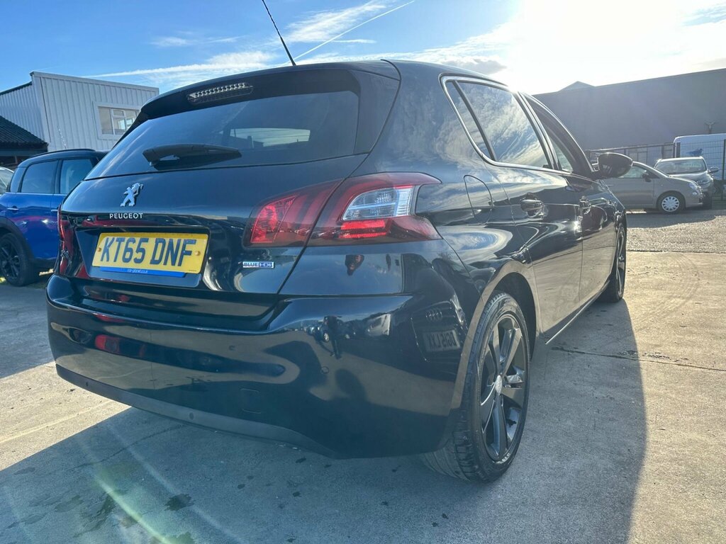 Peugeot 308 1.2 Puretech Allure Red #7