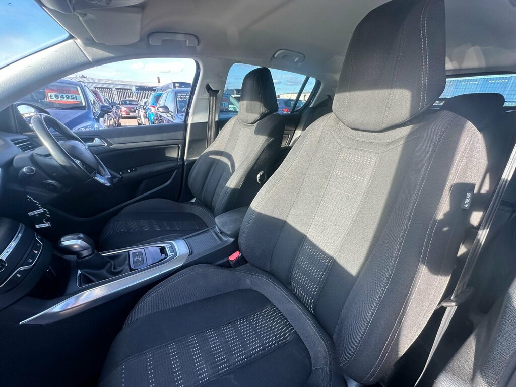 Peugeot 308 1.2 Puretech Allure Red #24
