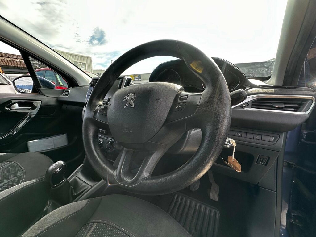 Peugeot 208 1.4 Hdi Active Silver #15